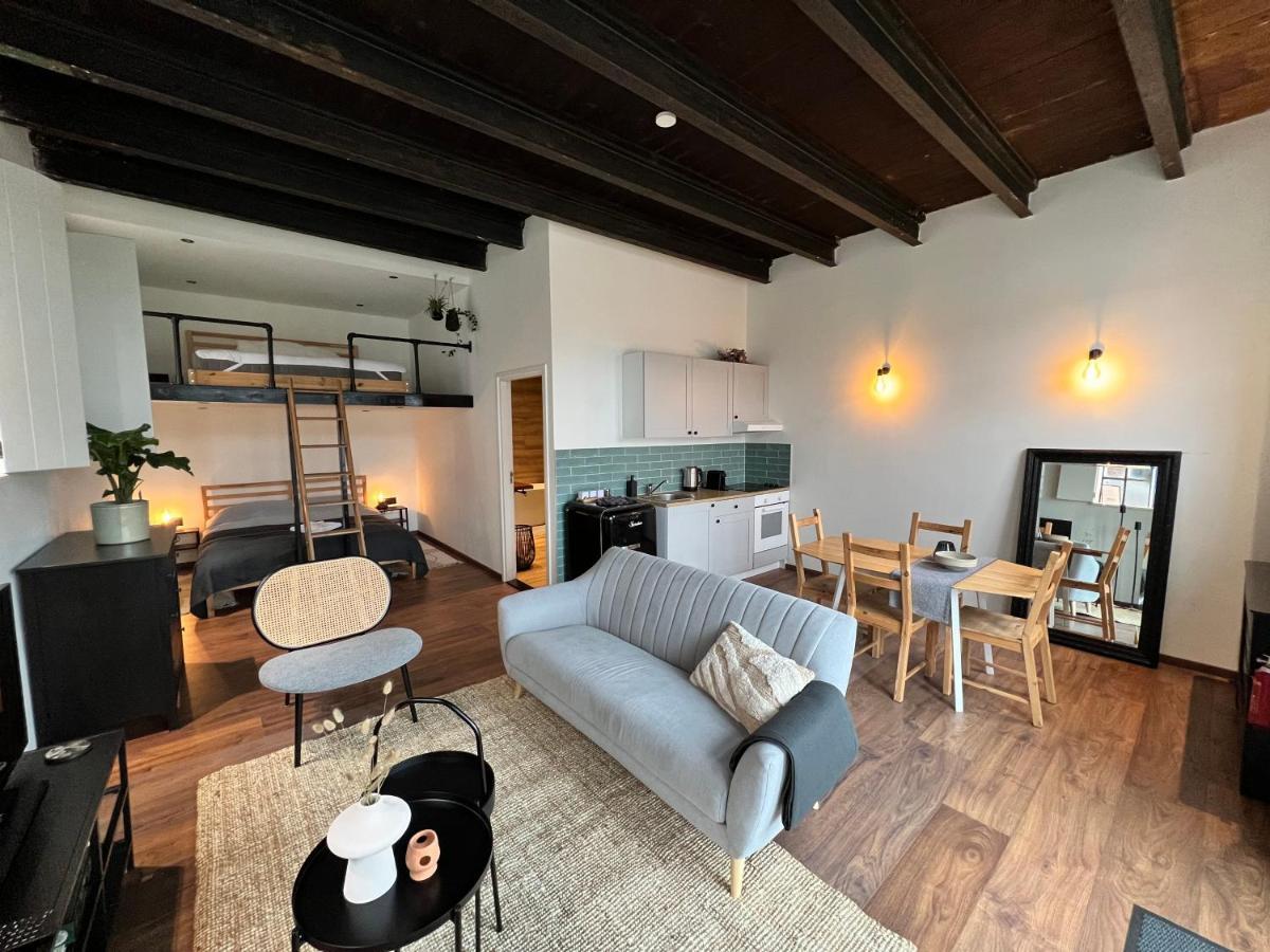 Bed & Breakfast Heit Joure Esterno foto